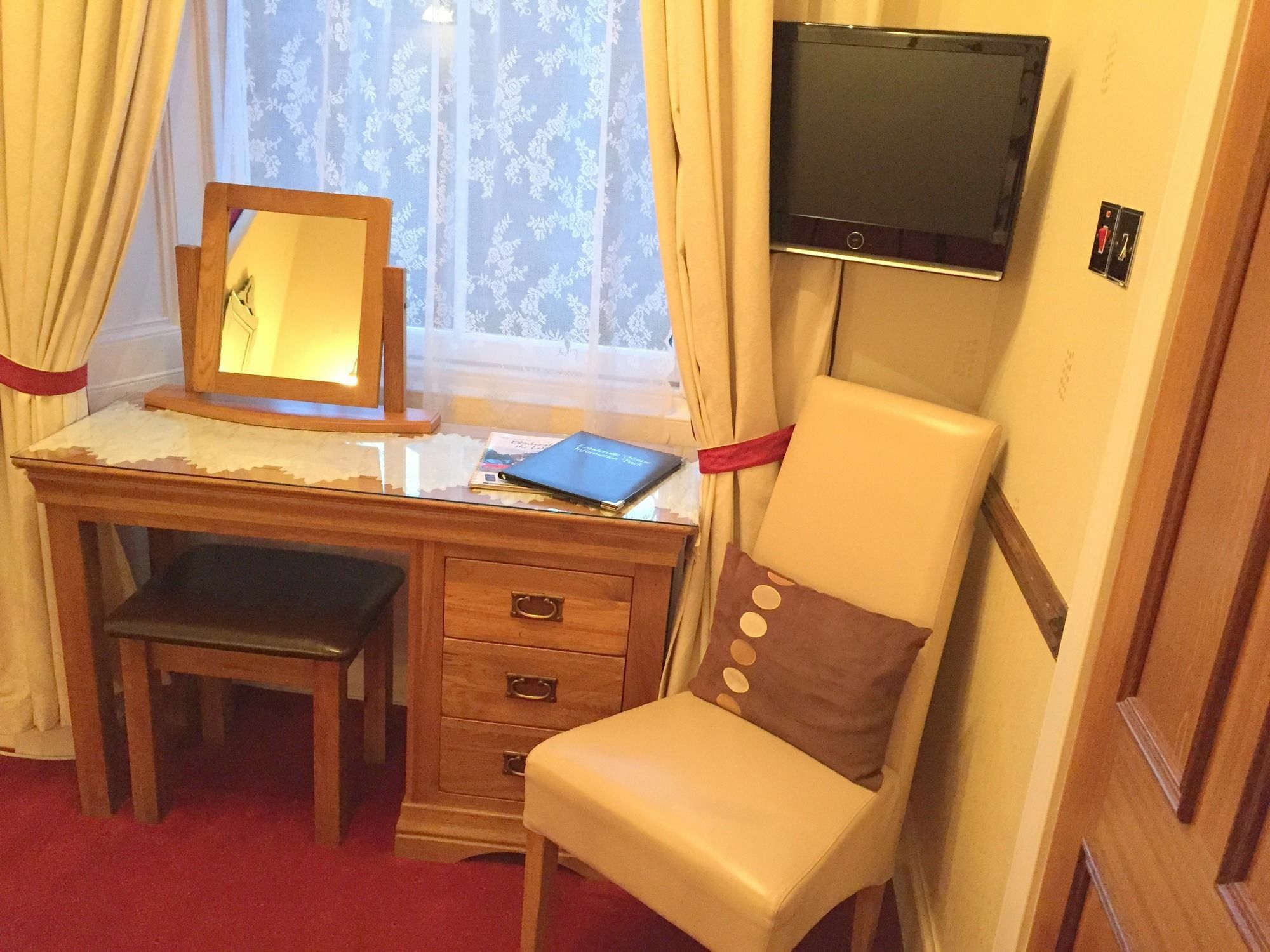 Lauderville Gasthof 4*